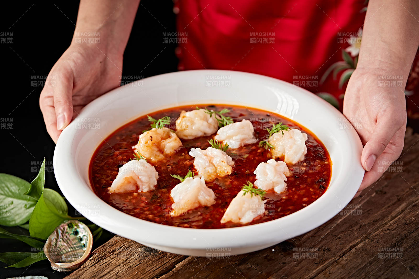 香辣肉醬醸蝦球