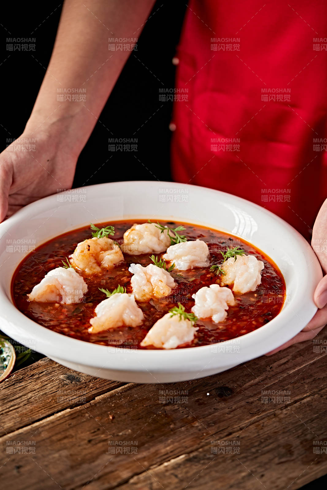 香辣肉醬醸蝦球