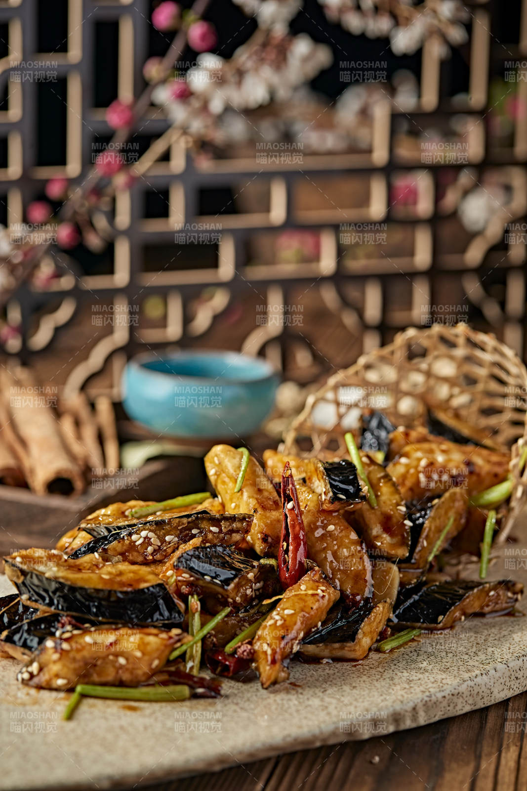 糖醋醬香糖醋風味炸茄子