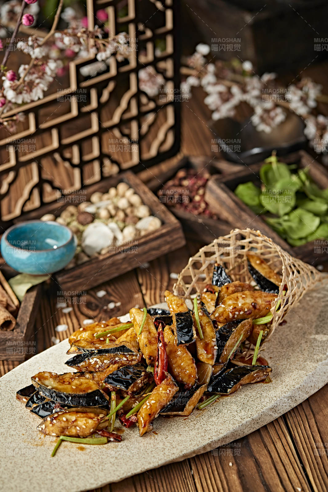 糖醋醬香糖醋風味炸茄子