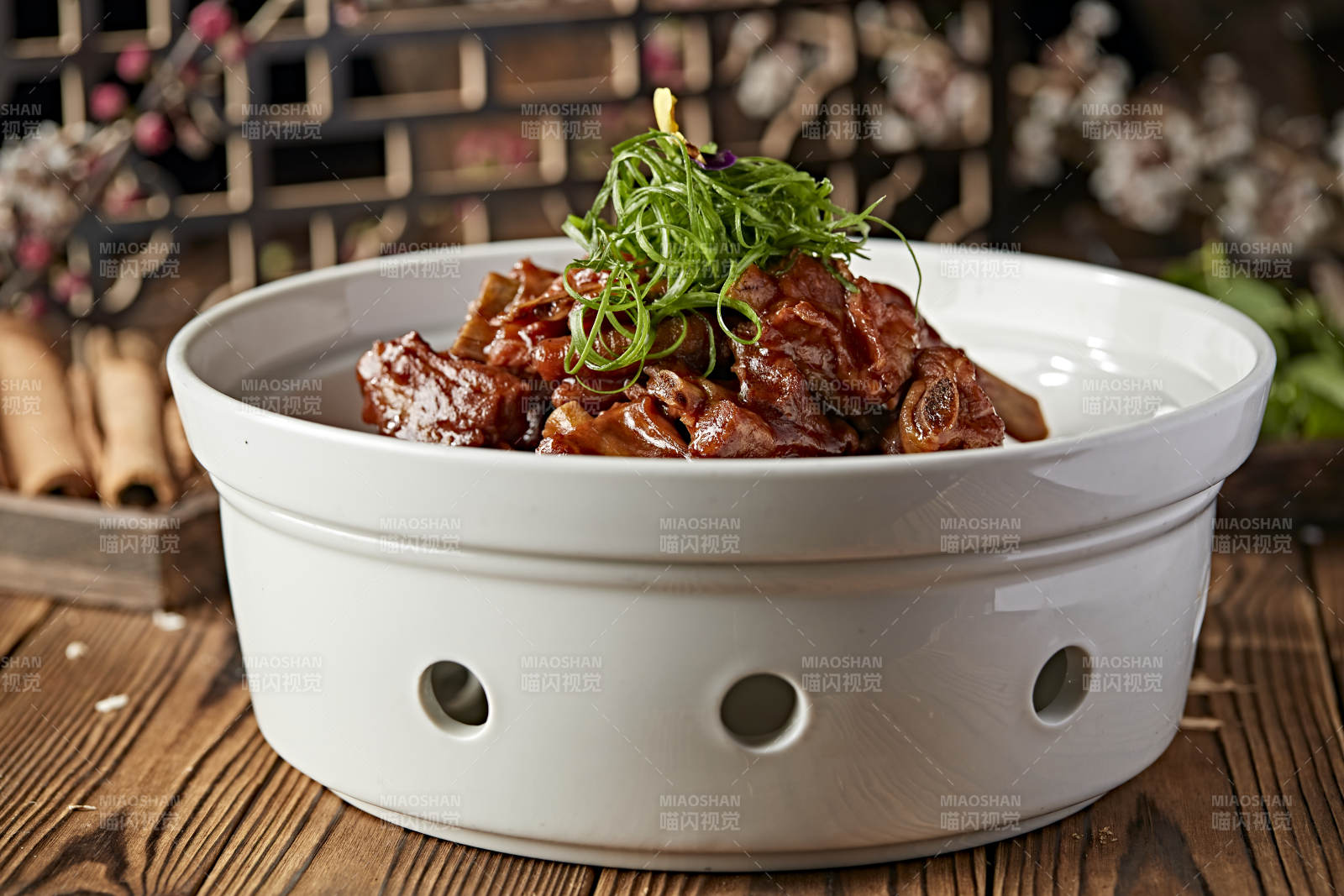 红烧凤爪猪肋排