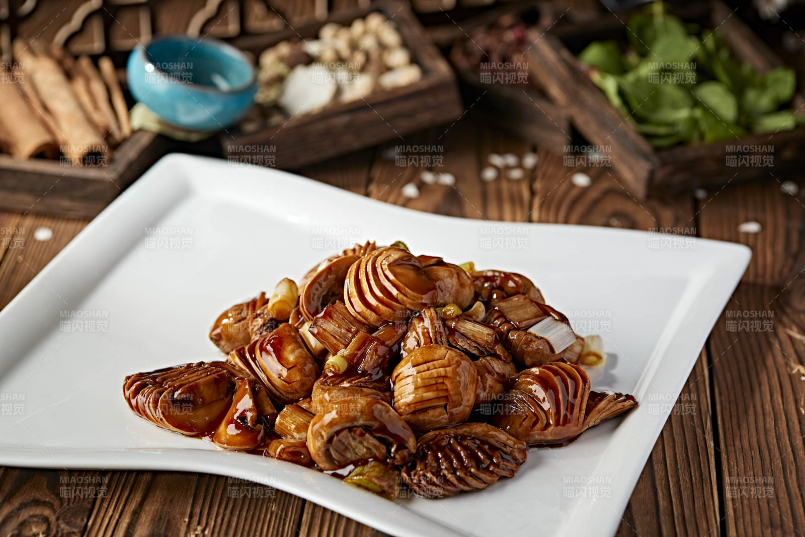 葱烧草原鲜口蘑