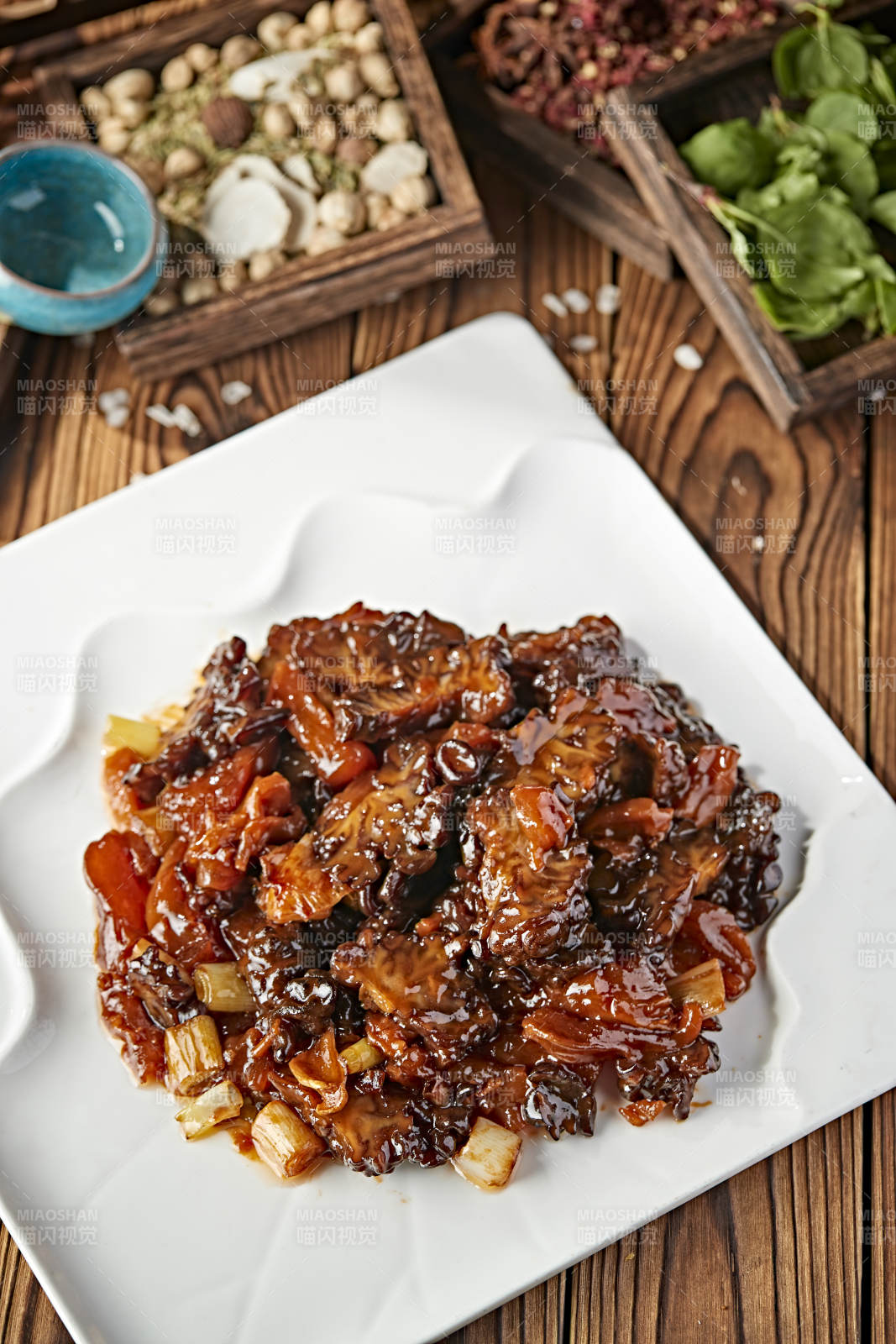 蔥燒蹄筋菊花菌