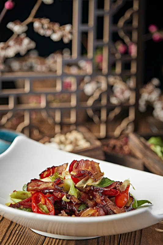 辣椒小炒青蒜苗湖南腊肉