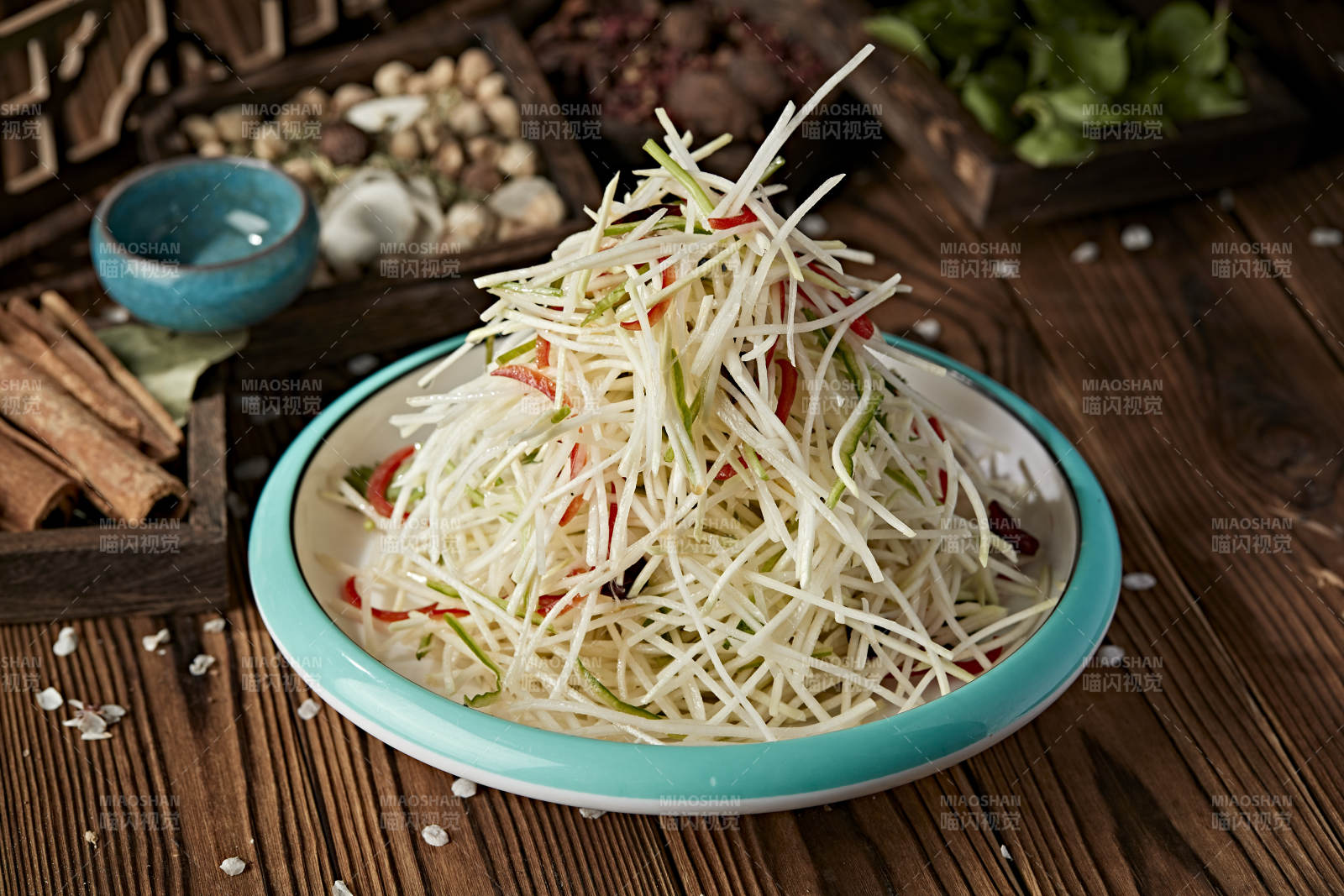 彩椒香菜涼拌芥菜絲