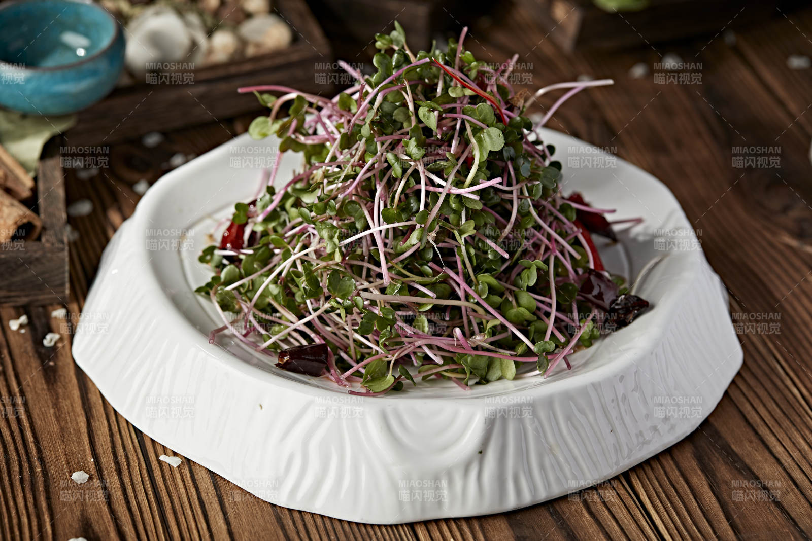 涼拌香椿苗黑豆苗