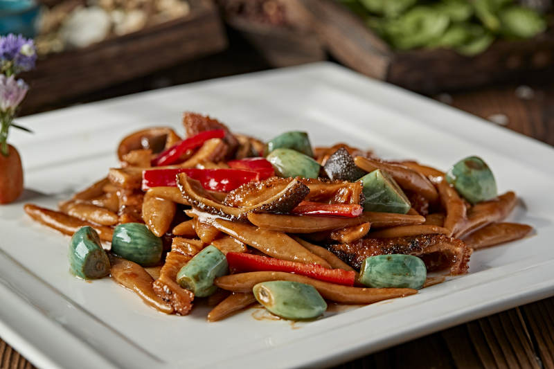 腊八蒜彩椒炒毛肚