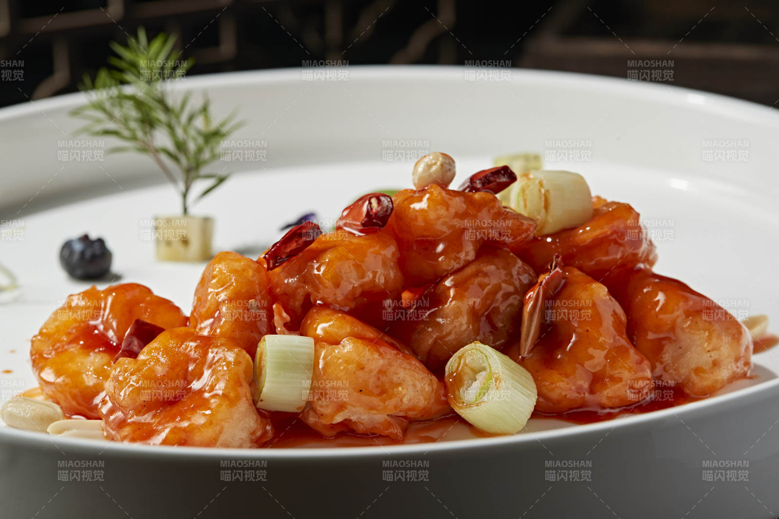 川香宮保大蝦球