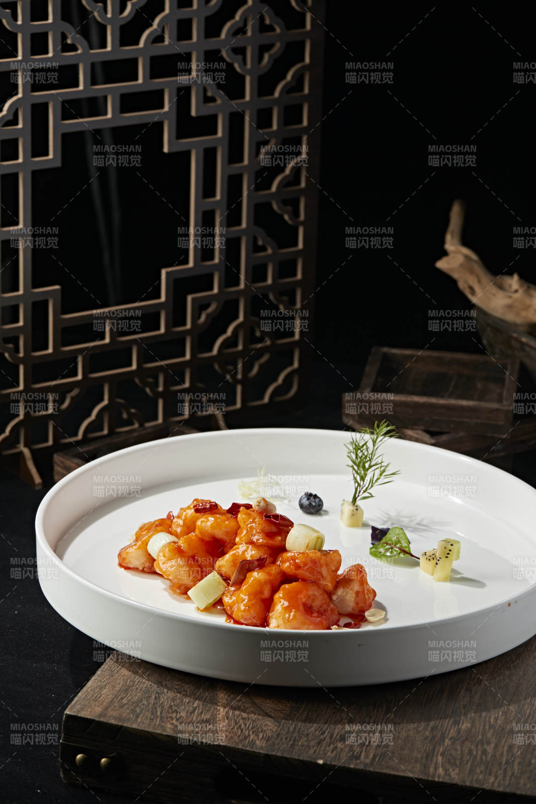 川香宮保大蝦球