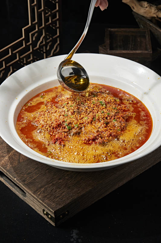 香辣红油和牛水煮肉片