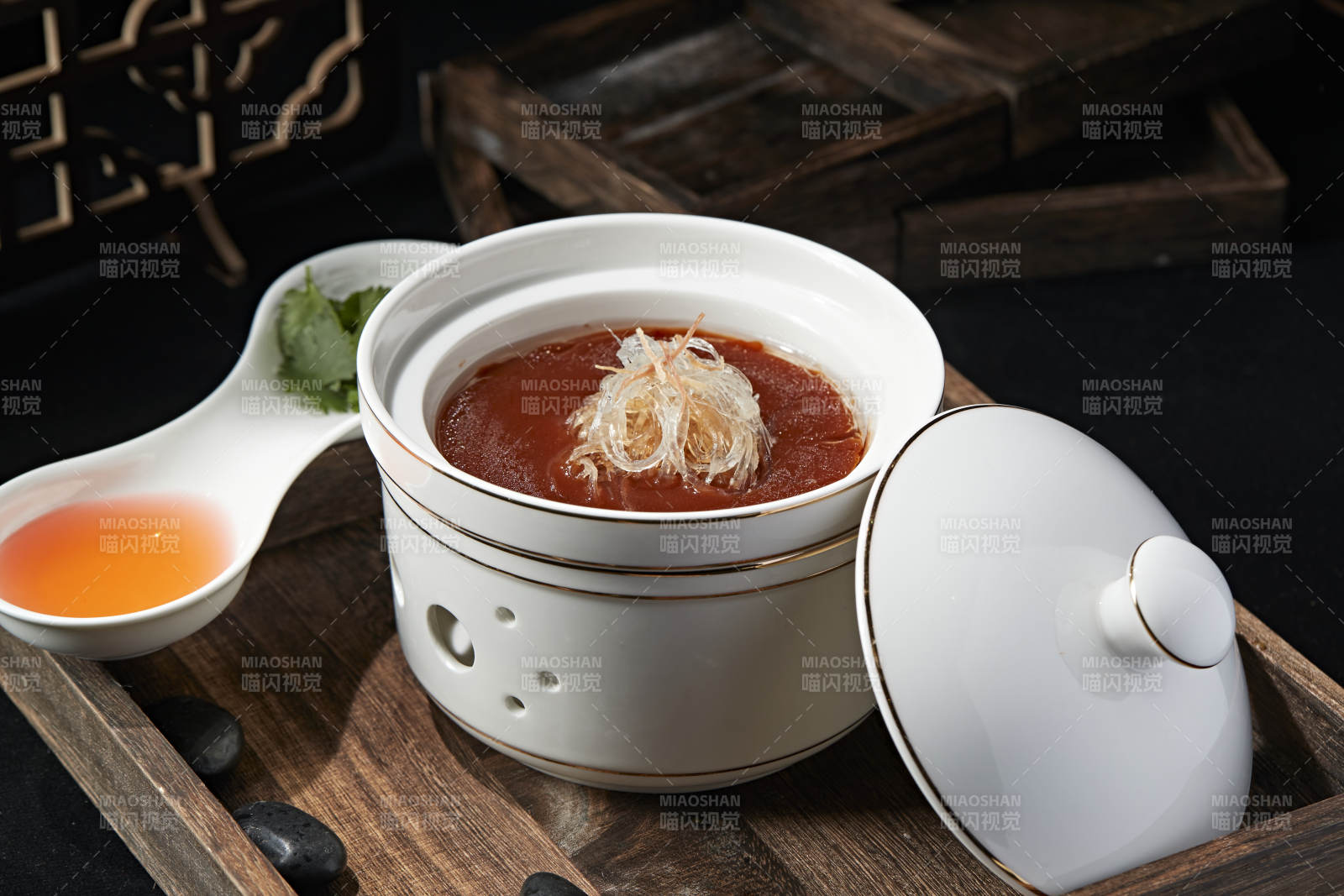 濃湯天九翅魚(yú)翅