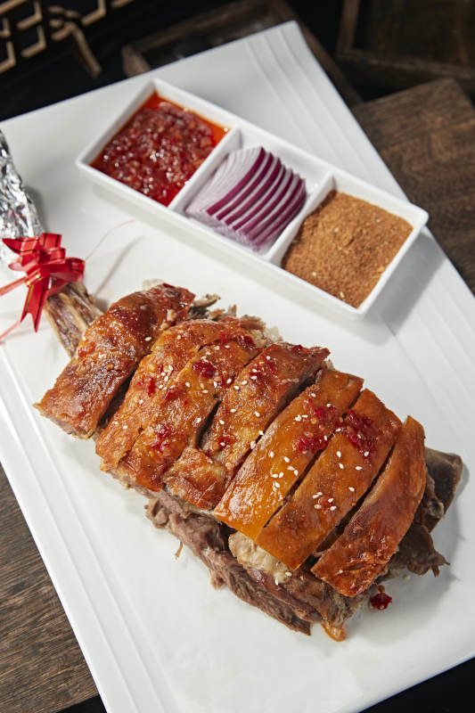 炭烤蒙古烤羊腿