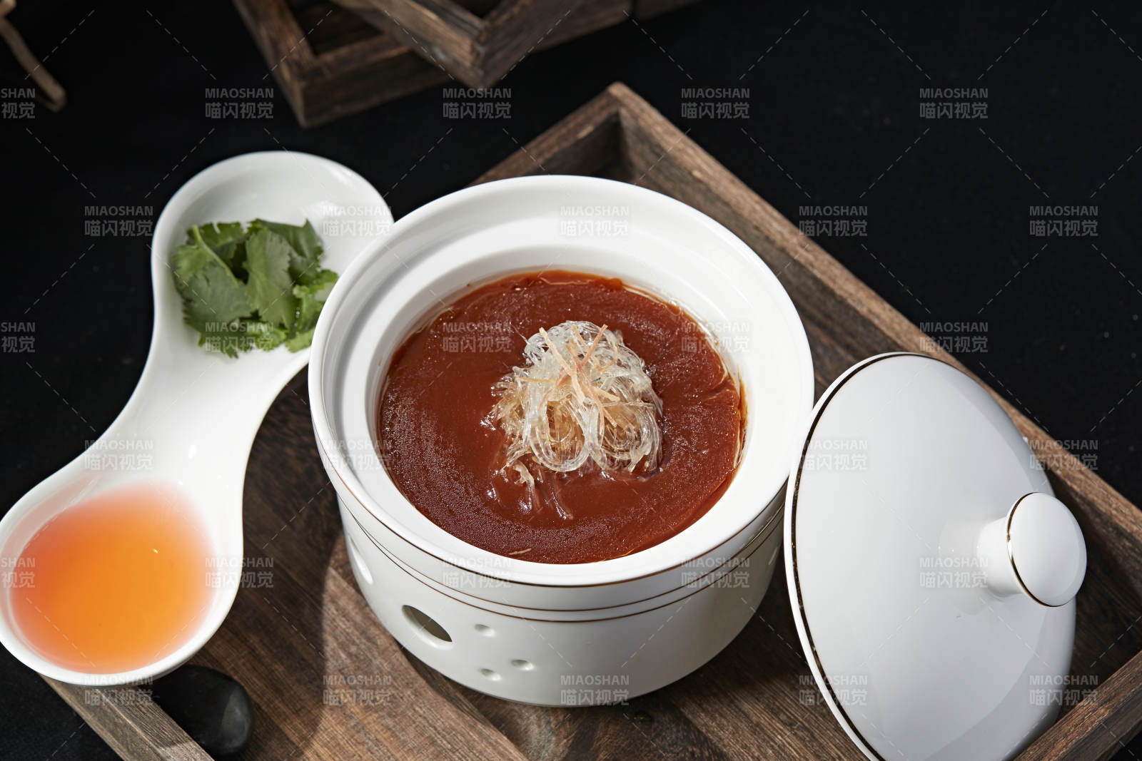 濃湯天九翅魚翅