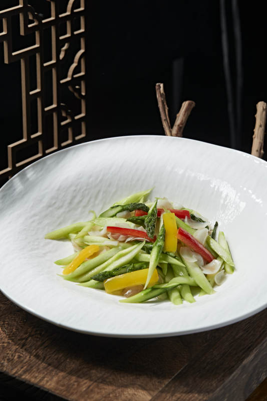 彩椒百合炒芦笋