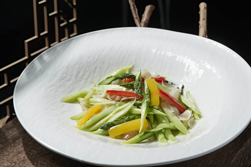 彩椒百合炒芦笋