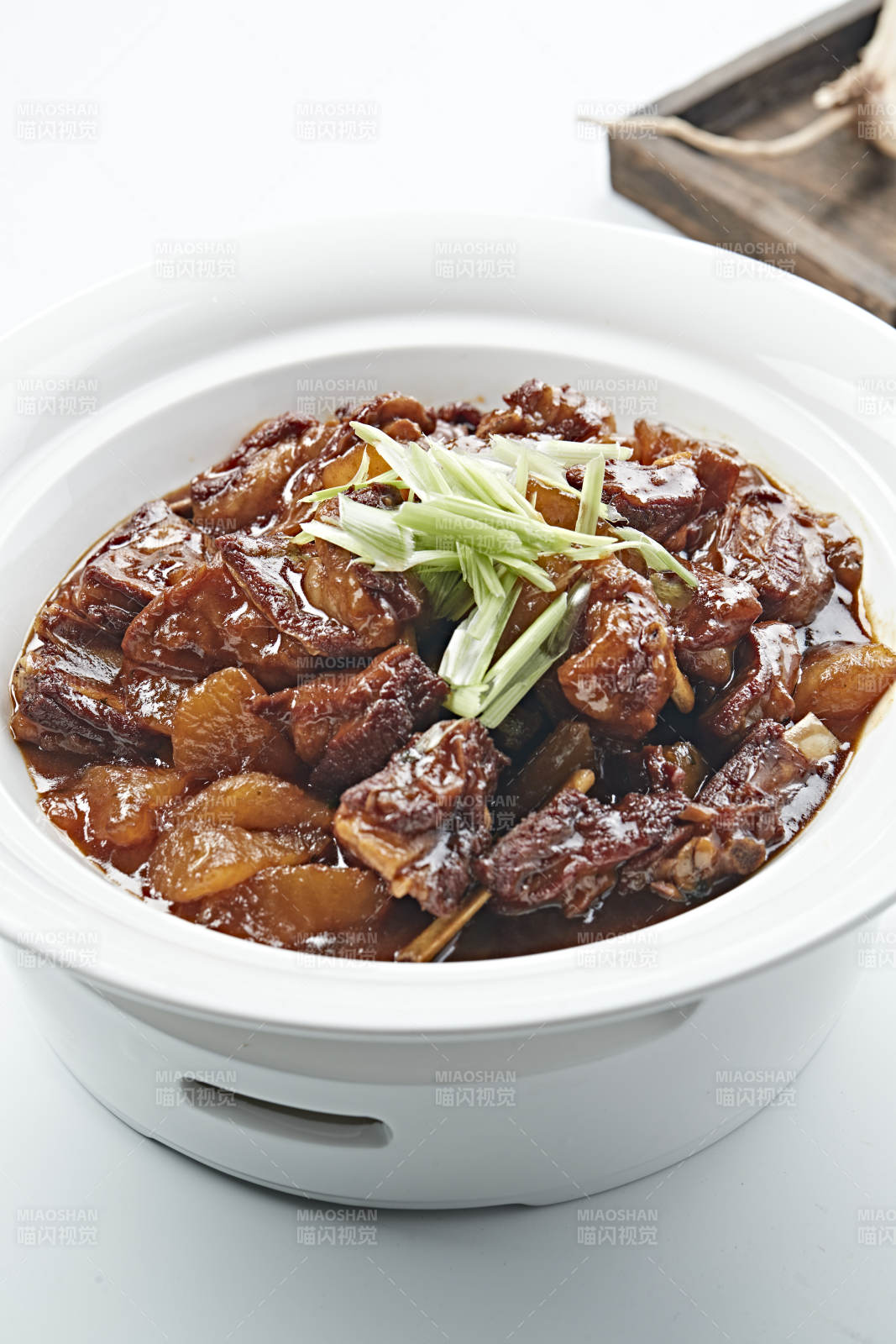 紅燒羊排白蘿卜