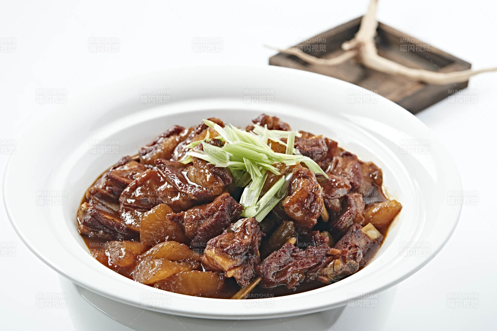 紅燒羊排白蘿卜