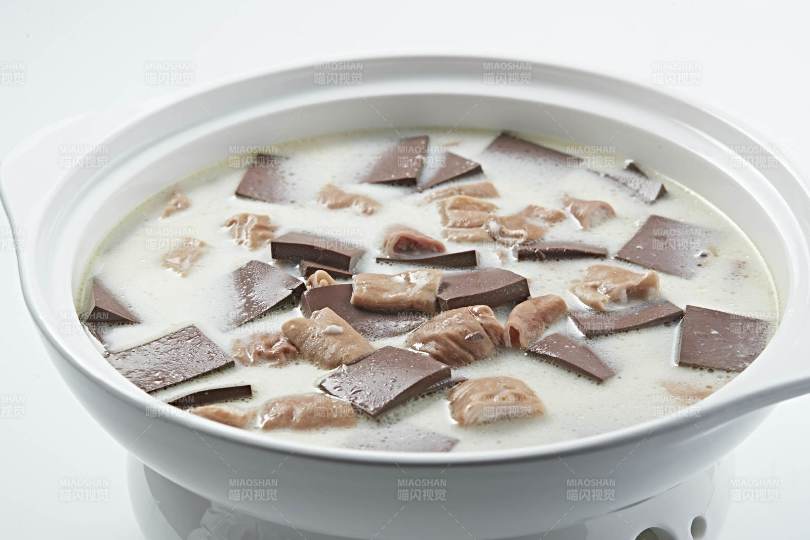 砂鍋奶湯肥腸燉豬血