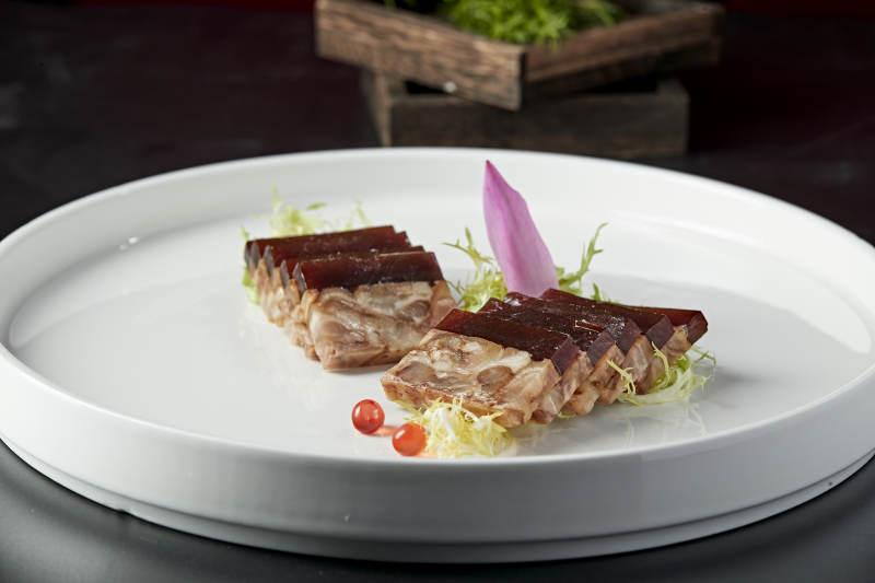 五香压肘花皮冻