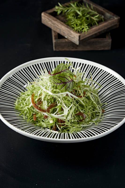 豆豉鲮鱼拌苦菊