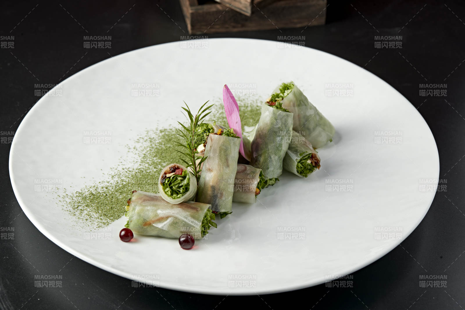 鲮鱼丝苦菊卷肠粉