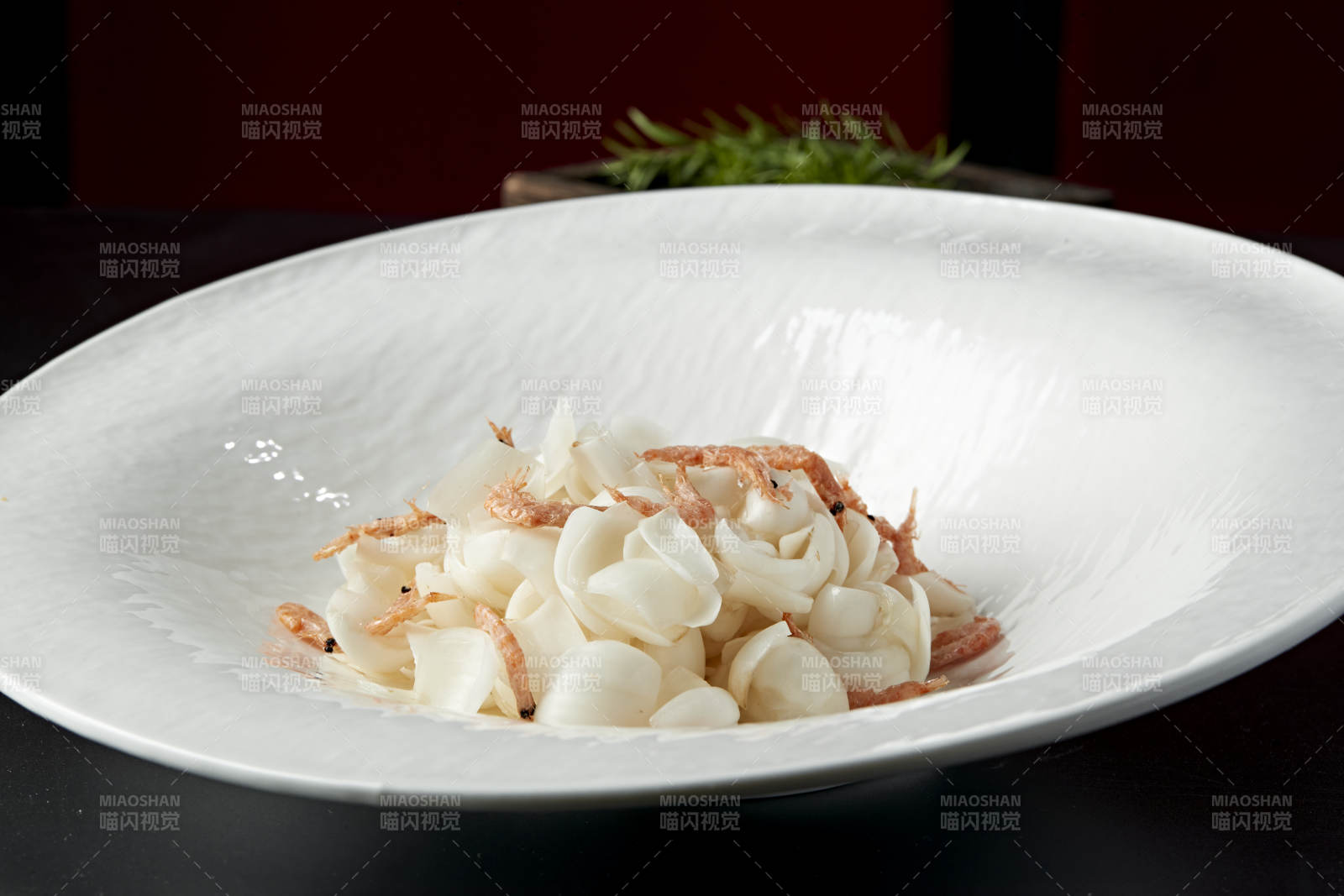 樱花虾干拌百合