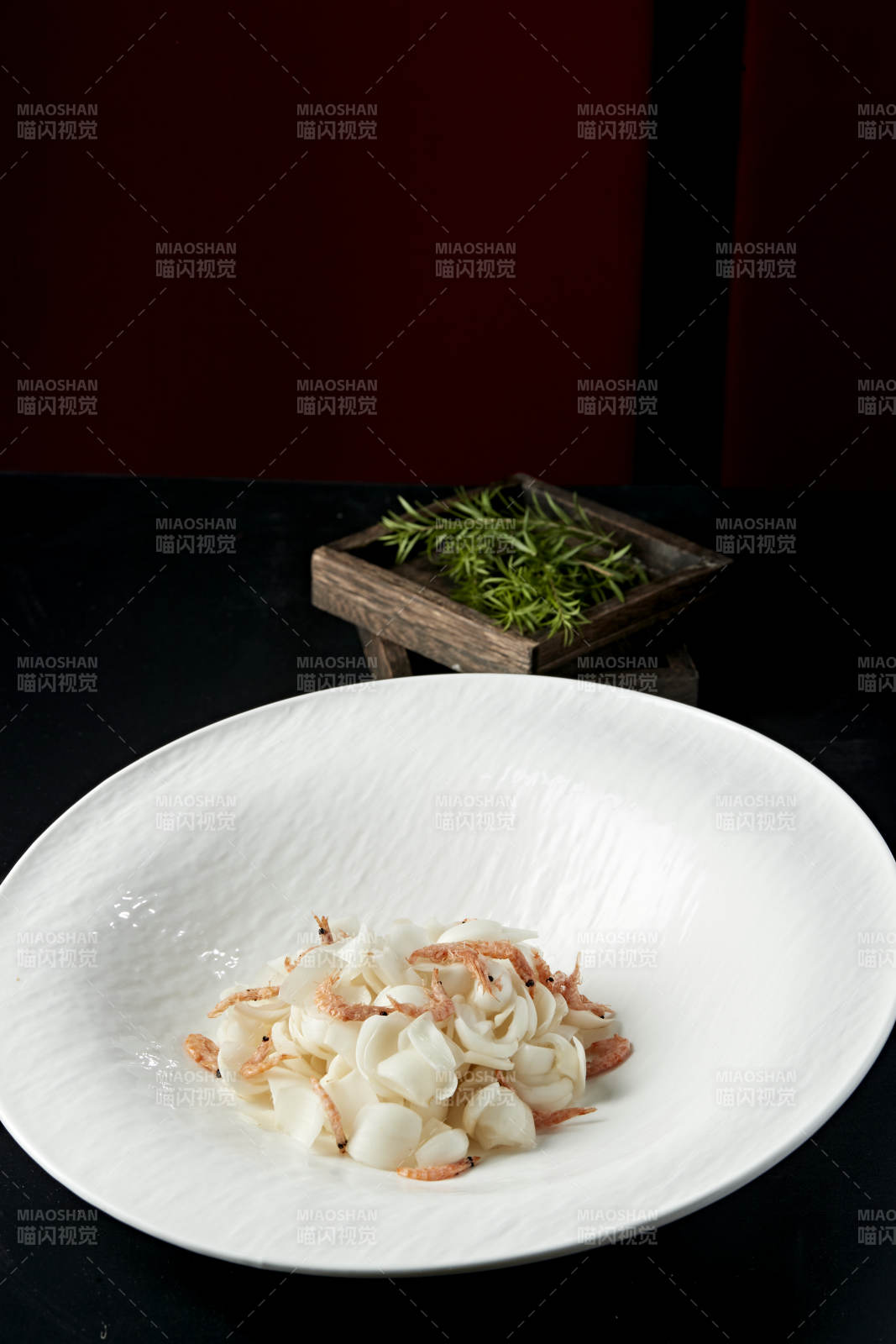 樱花虾干拌百合