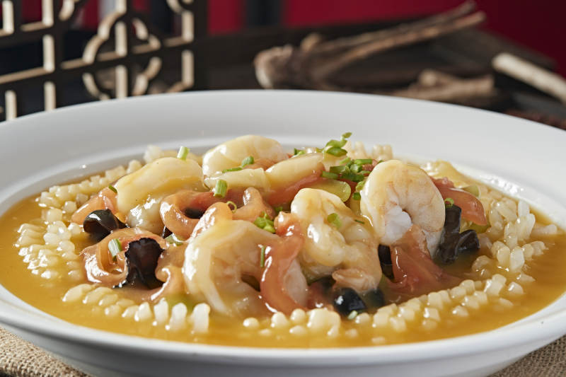 时蔬丝巧拌三文鱼刺身