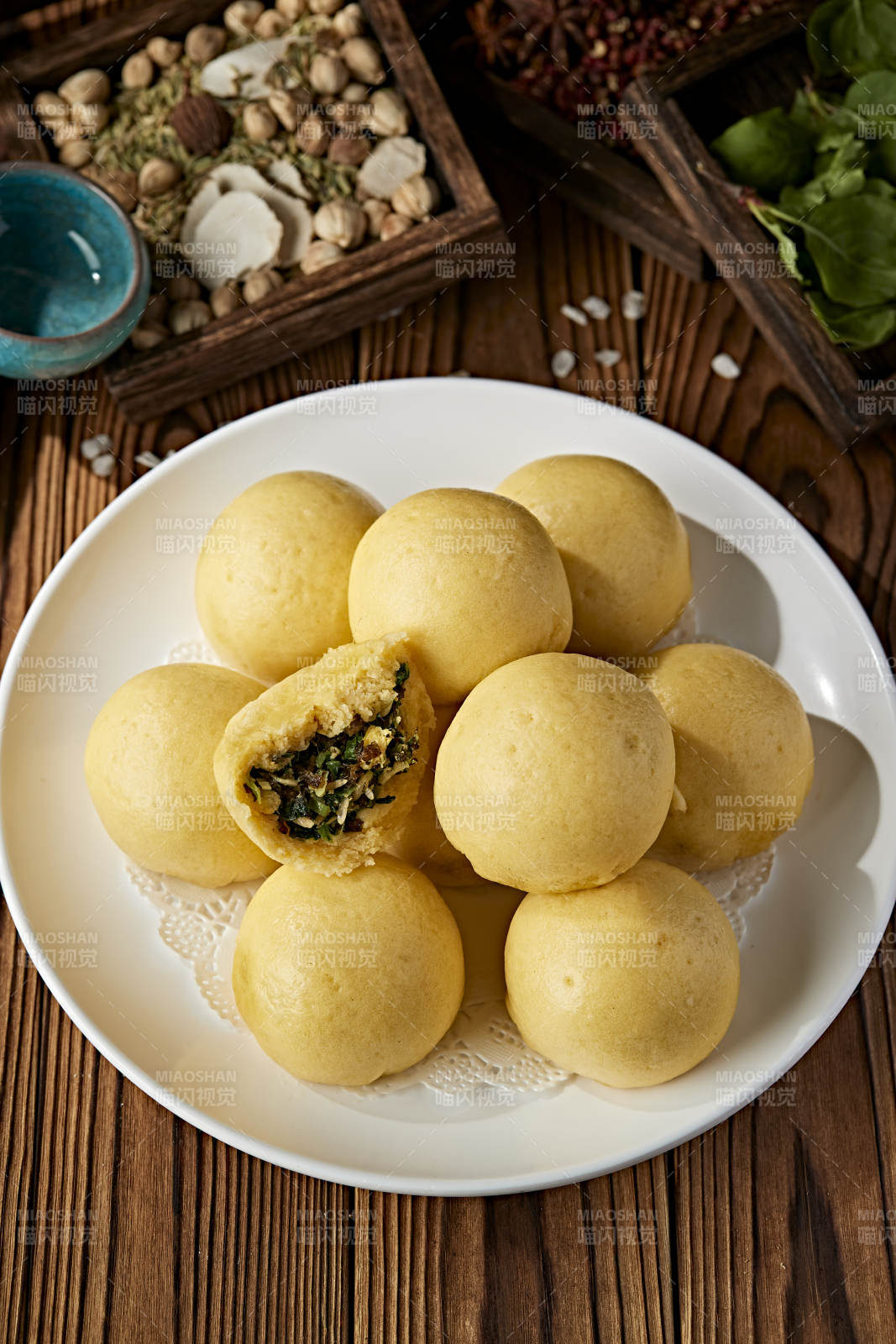 香蒸黃面菜團子