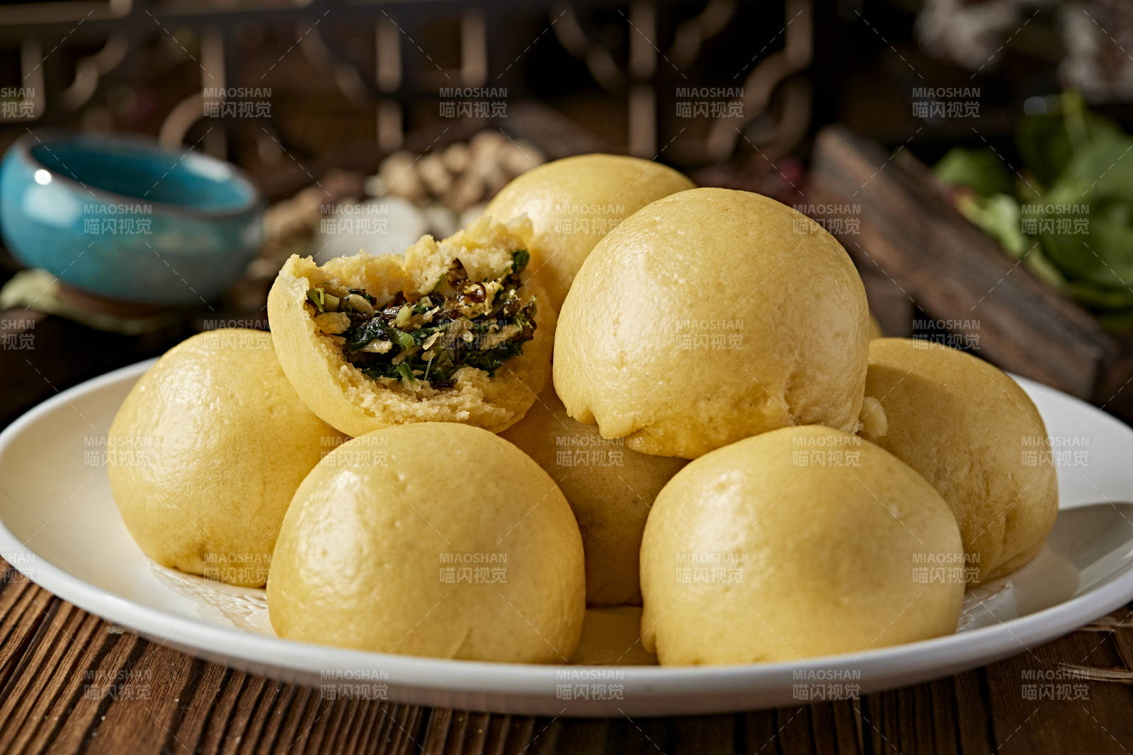 香蒸黃面菜團子