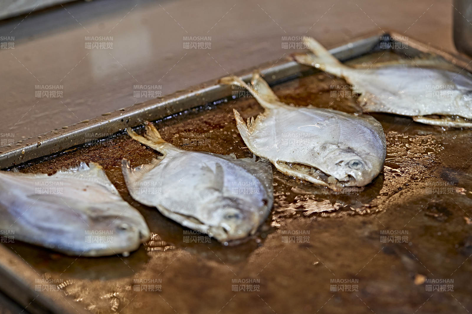 高档星级酒店自助餐的铁板鱿鱼平鱼