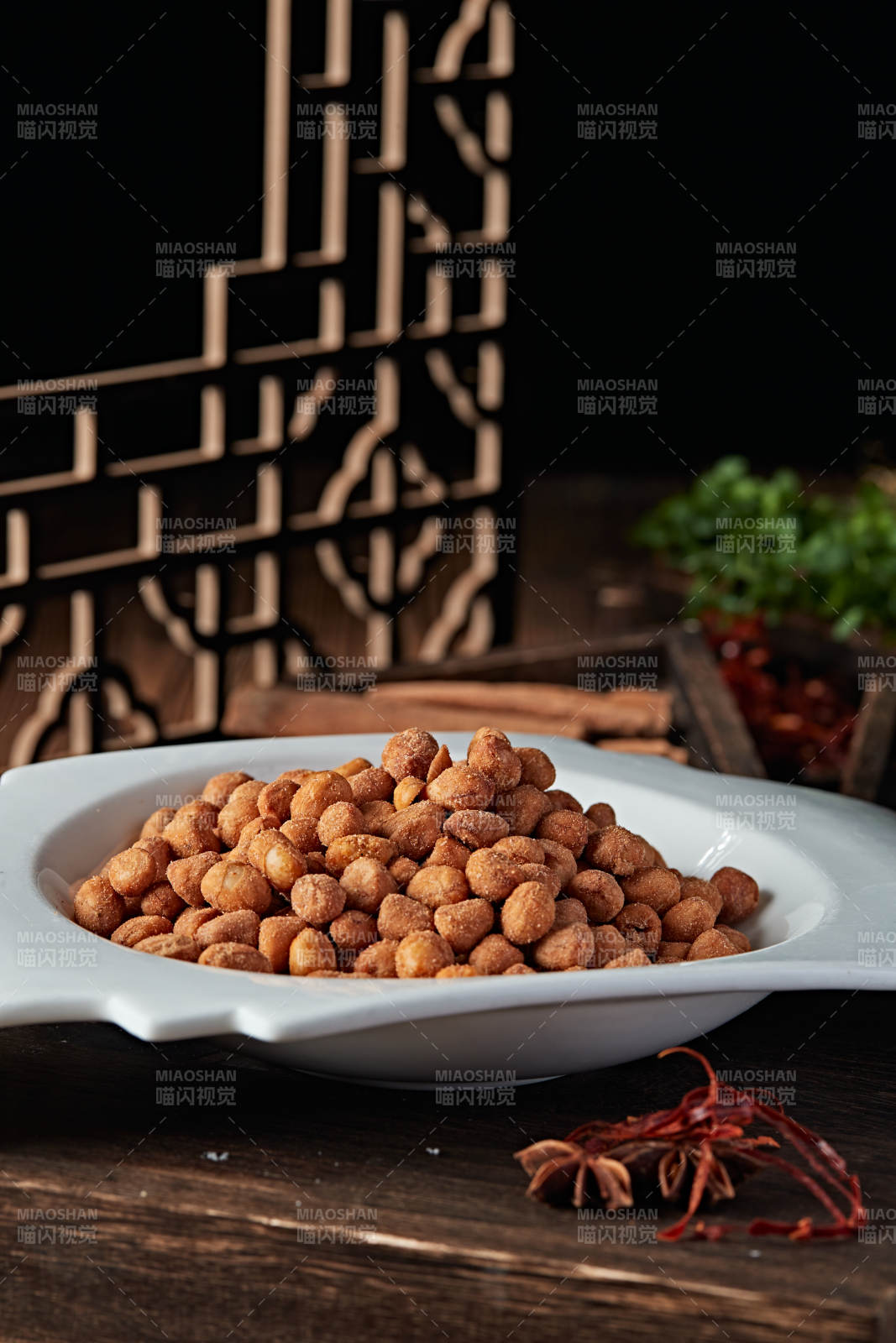 撒粉五香鹽炒花生