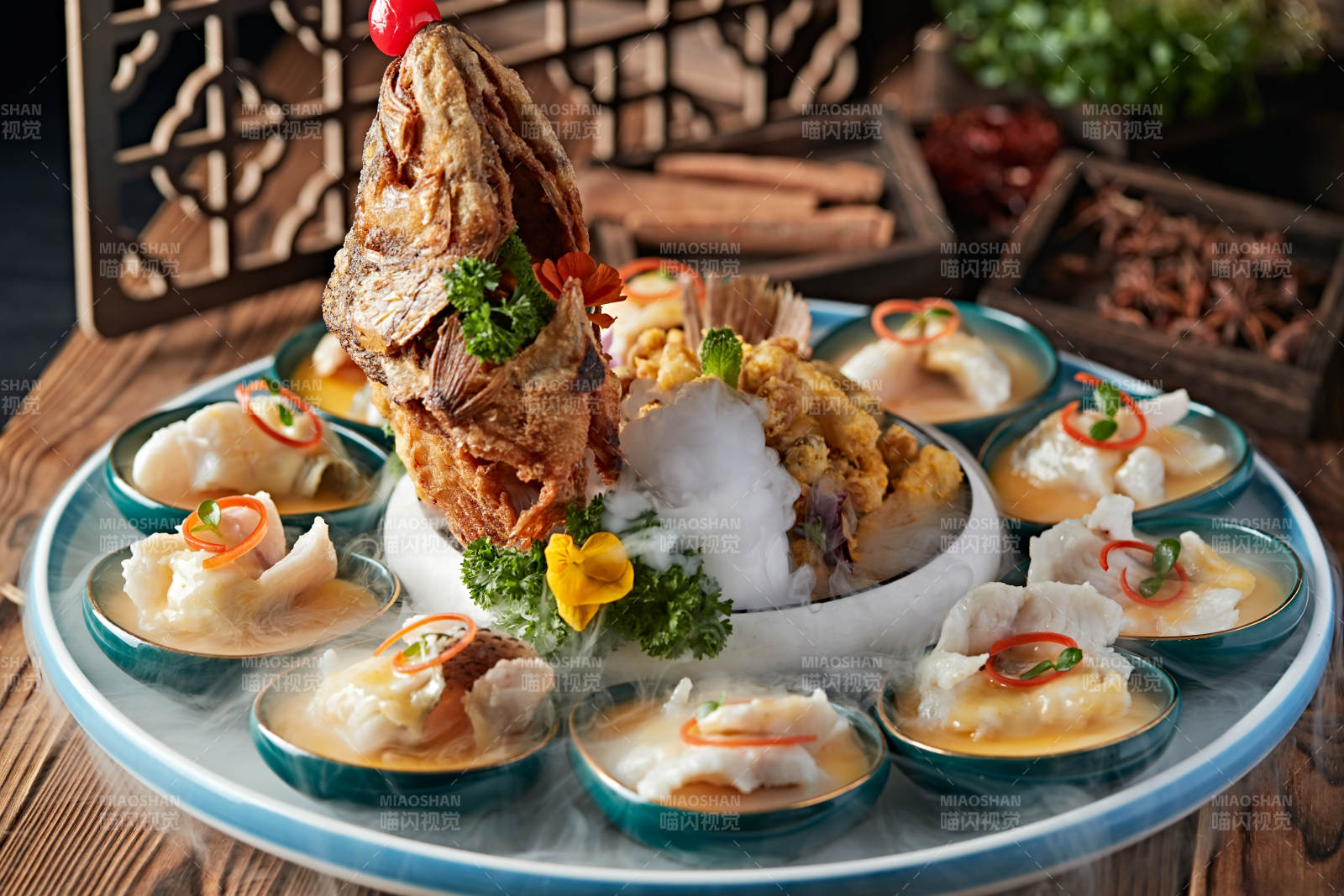 精美擺盤的兩吃海鱸魚