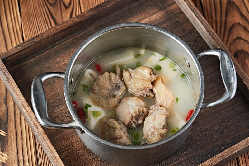 各种美味自助火锅汤底