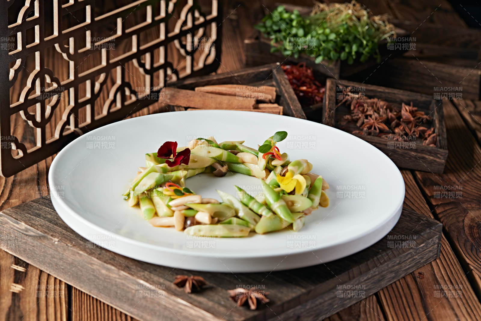 凉拌卤水春笋白玉菇