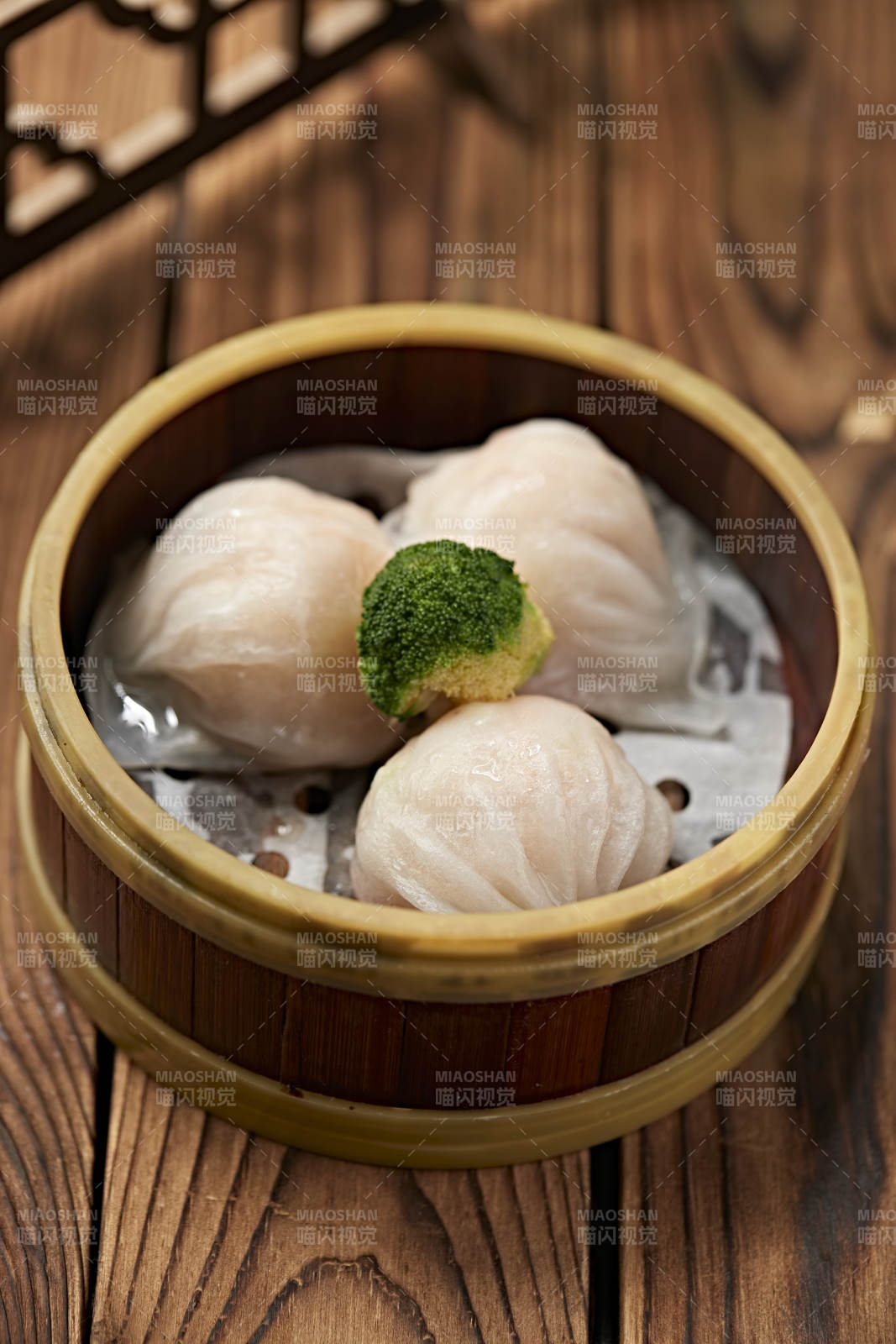 港式茶餐水晶虾饺