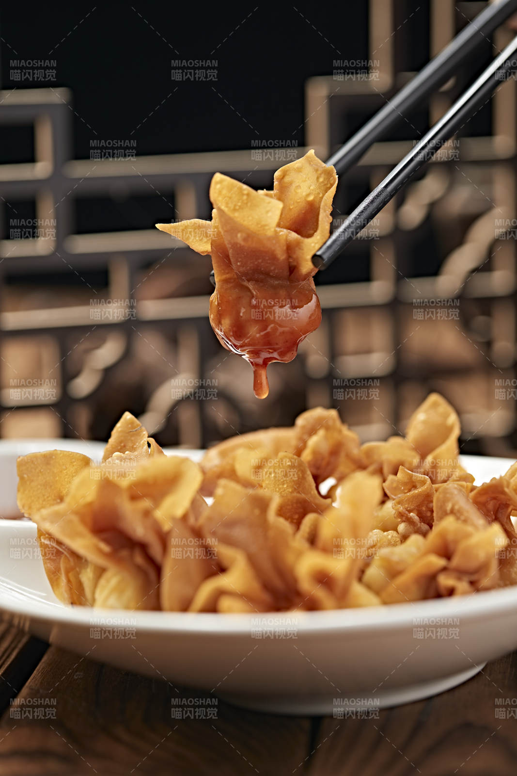 港式茶餐油炸虾肉馅口袋馄饨