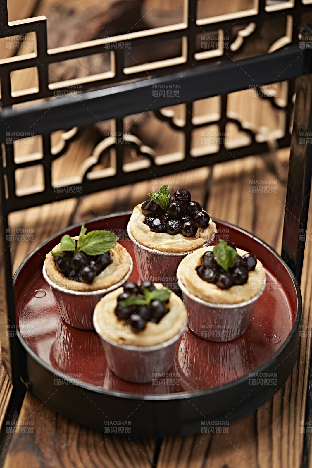 港式茶餐蓝莓葡式蛋挞