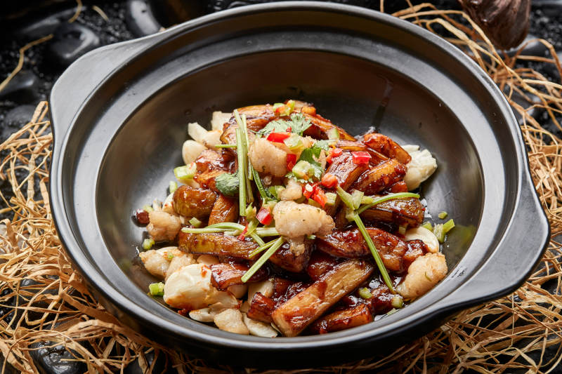 大蒜鳕鱼粒茄子煲