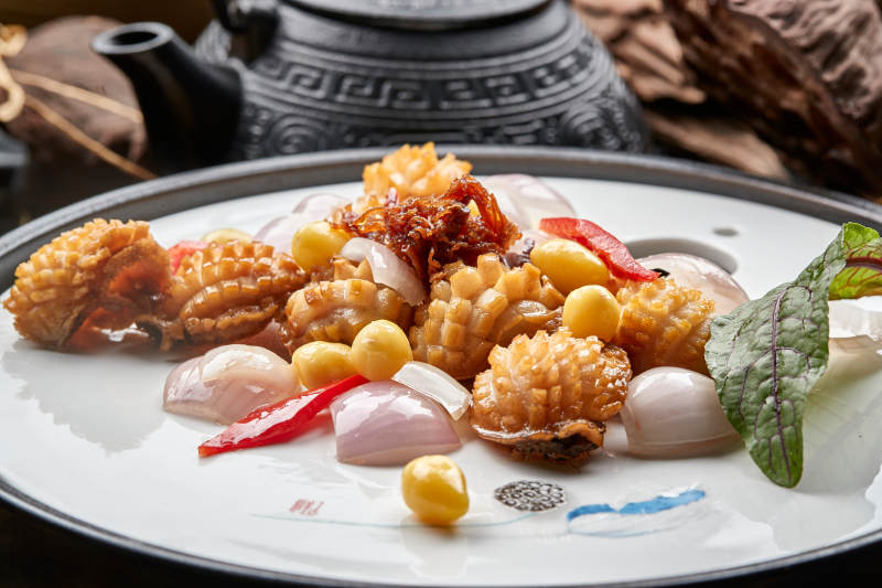 银杏洋葱炒鲜鲍鱼