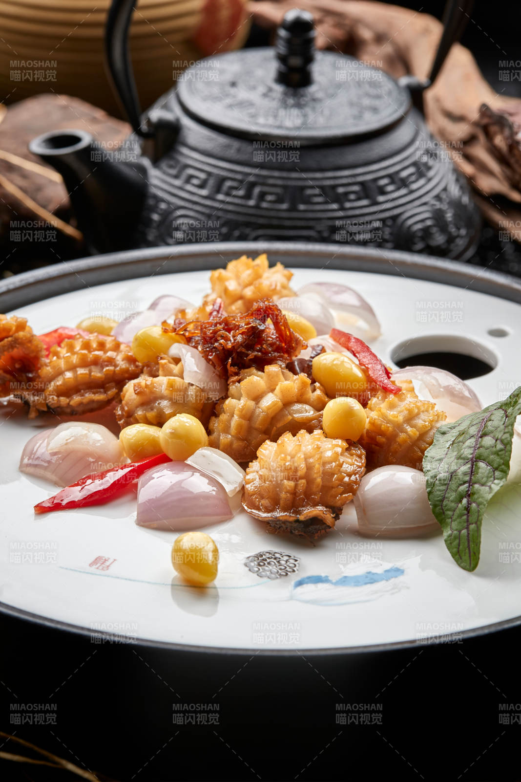 银杏洋葱炒鲜鲍鱼