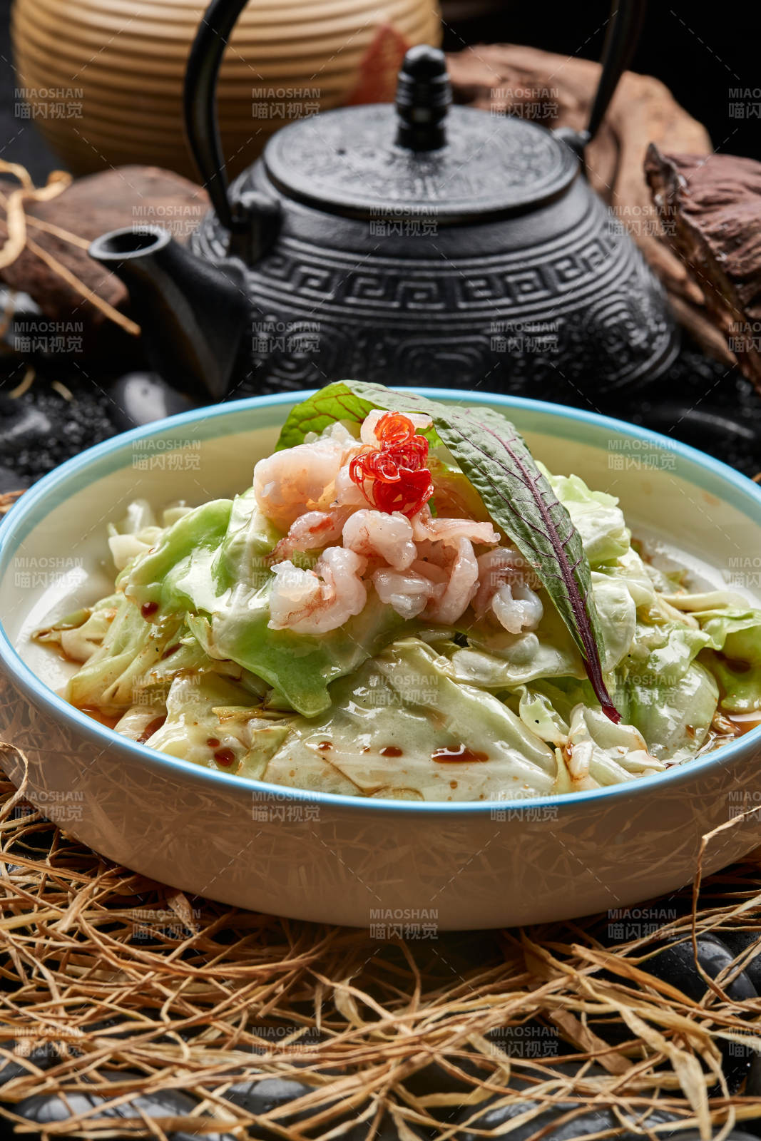 醬爆手撕包菜配蝦仁