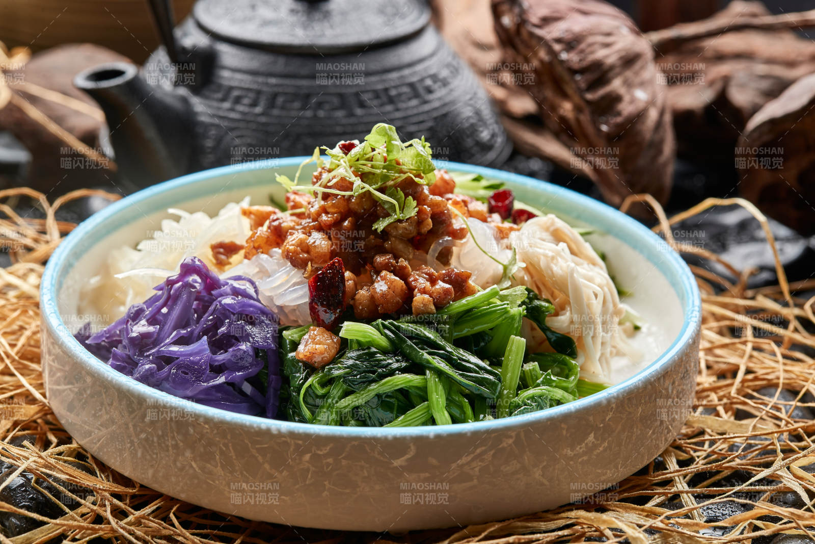 肉沫时蔬炝拌魔芋丝