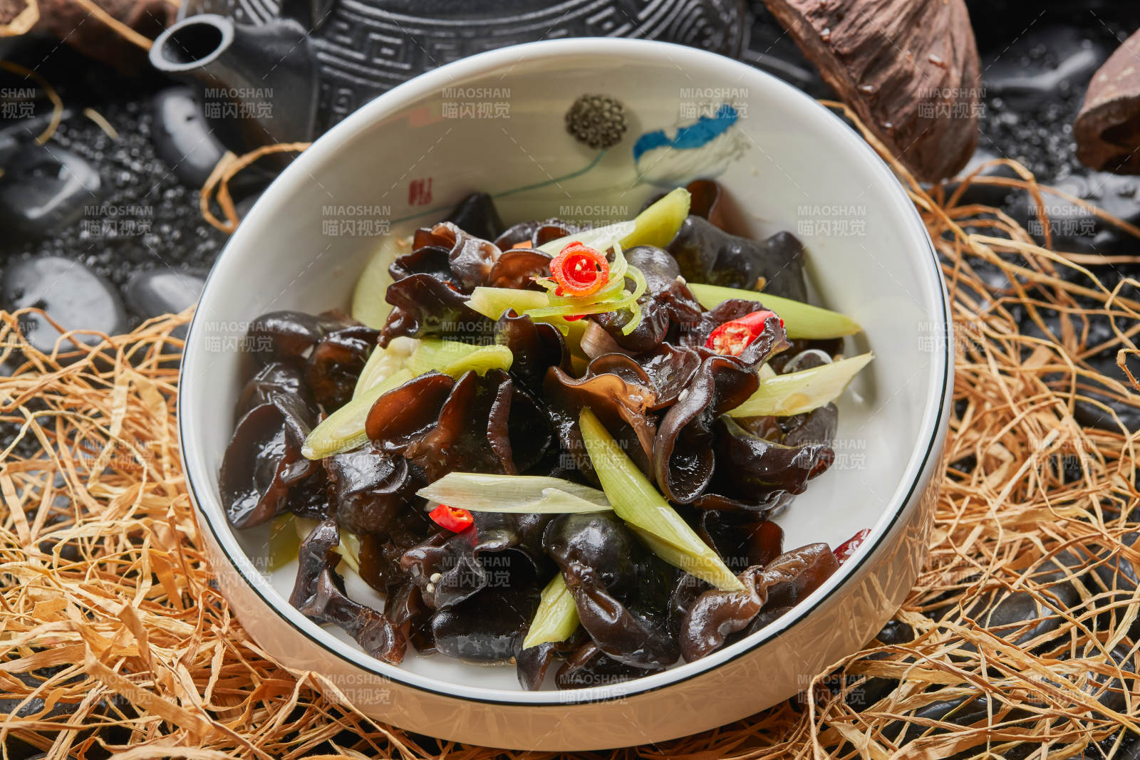 涼拌撈汁黑木耳