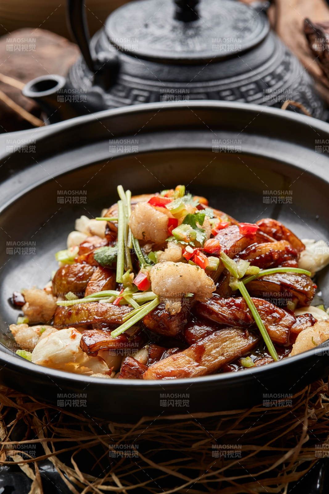 大蒜鳕鱼粒茄子煲