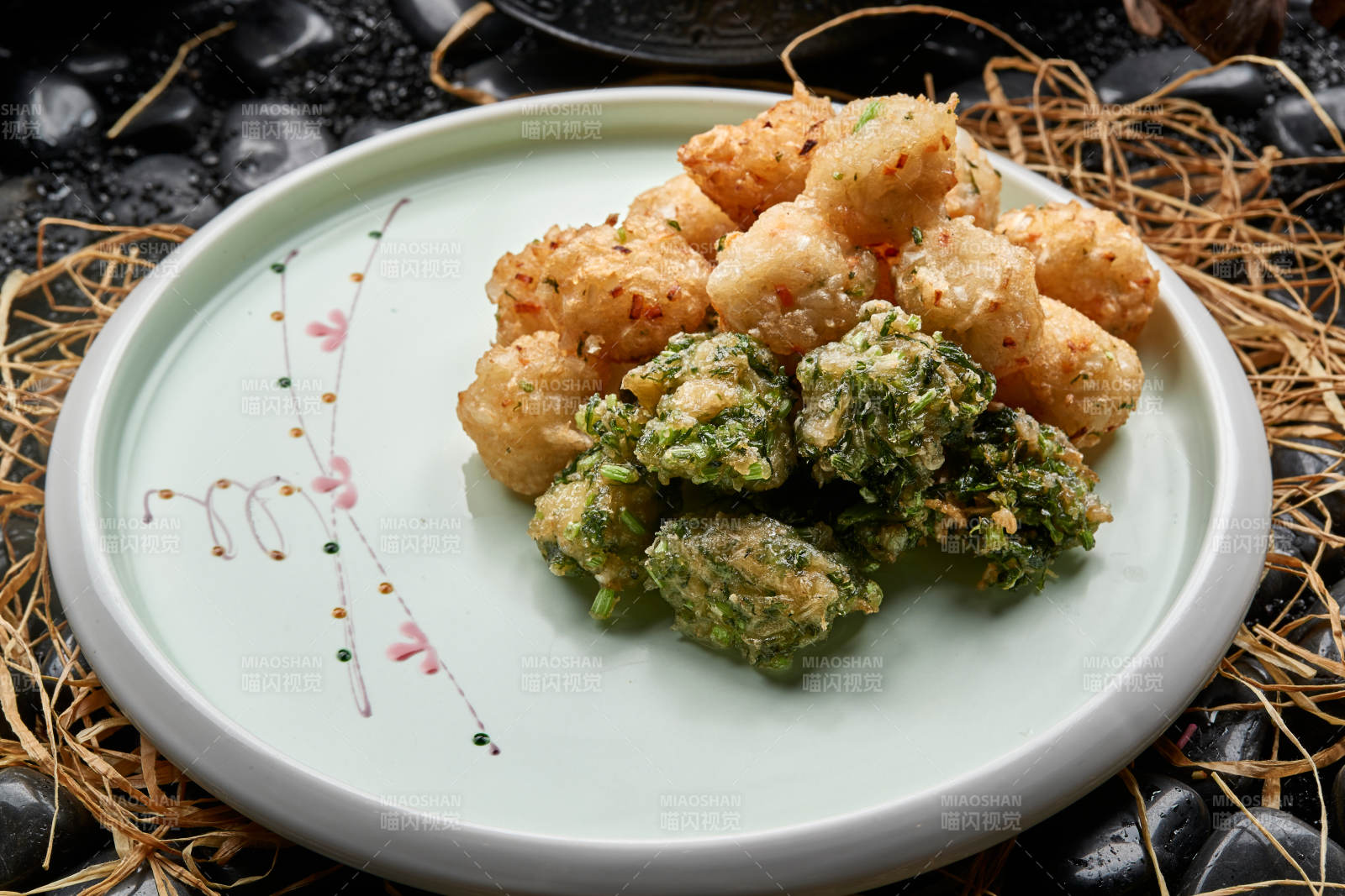 香炸土豆野菜鸡蛋丸子