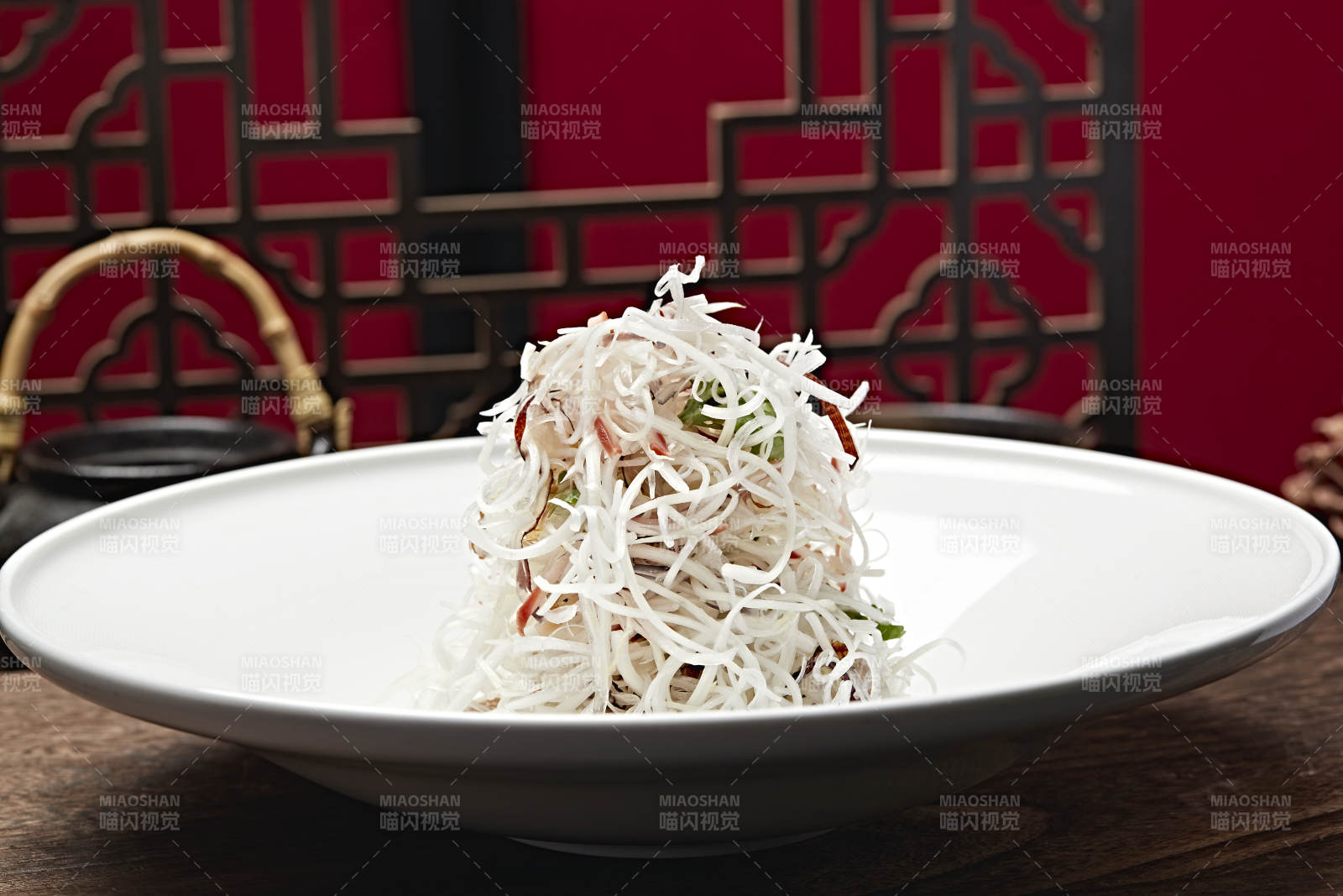 鱿鱼丝凉拌白菜丝