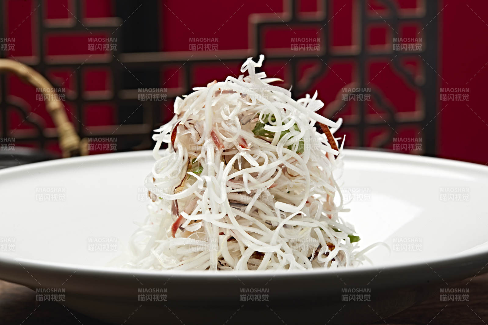 鱿鱼丝凉拌白菜丝