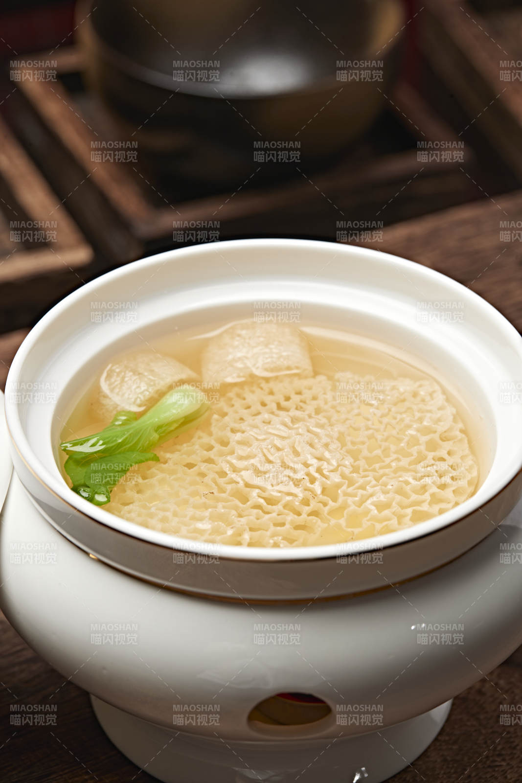 竹荪网竹荪根炖鲜汤