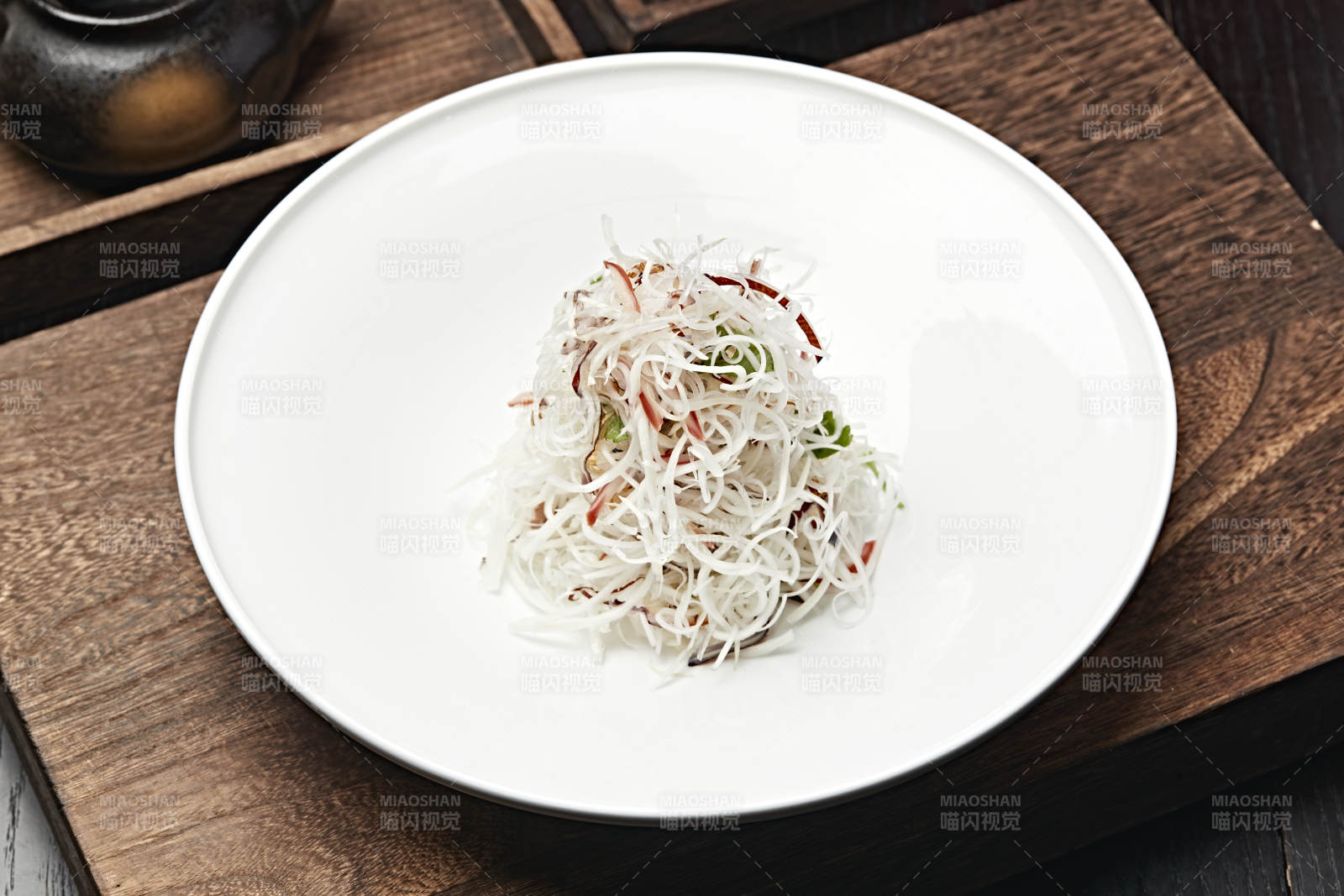 鱿鱼丝凉拌白菜丝